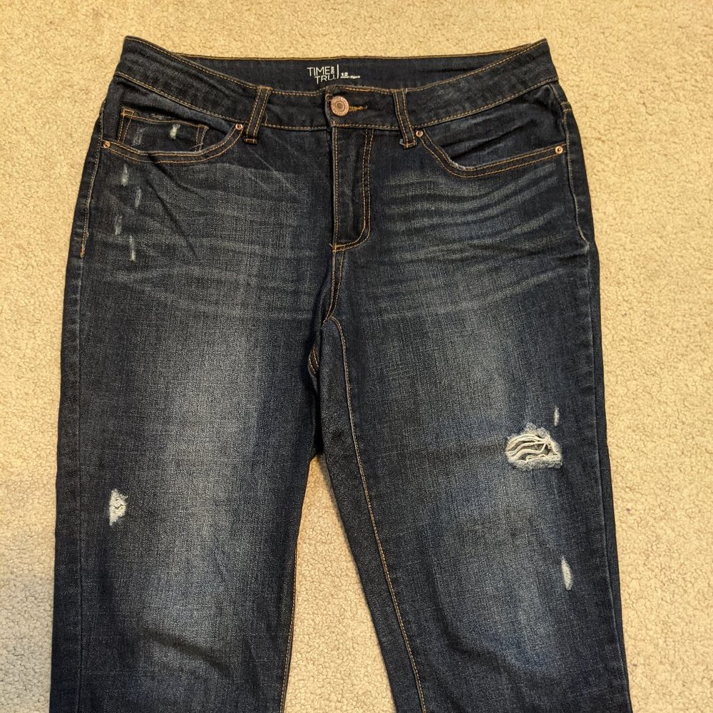 Time and Tru cropped jeans